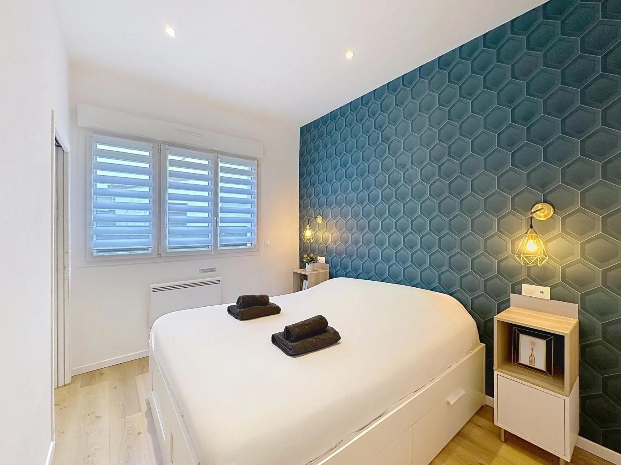 Appartamento Le Sacré - CENTRE - Cour privative - WIFI Reims Esterno foto